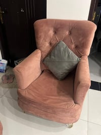 نص تخم • ٥ مقاعد • توصيل