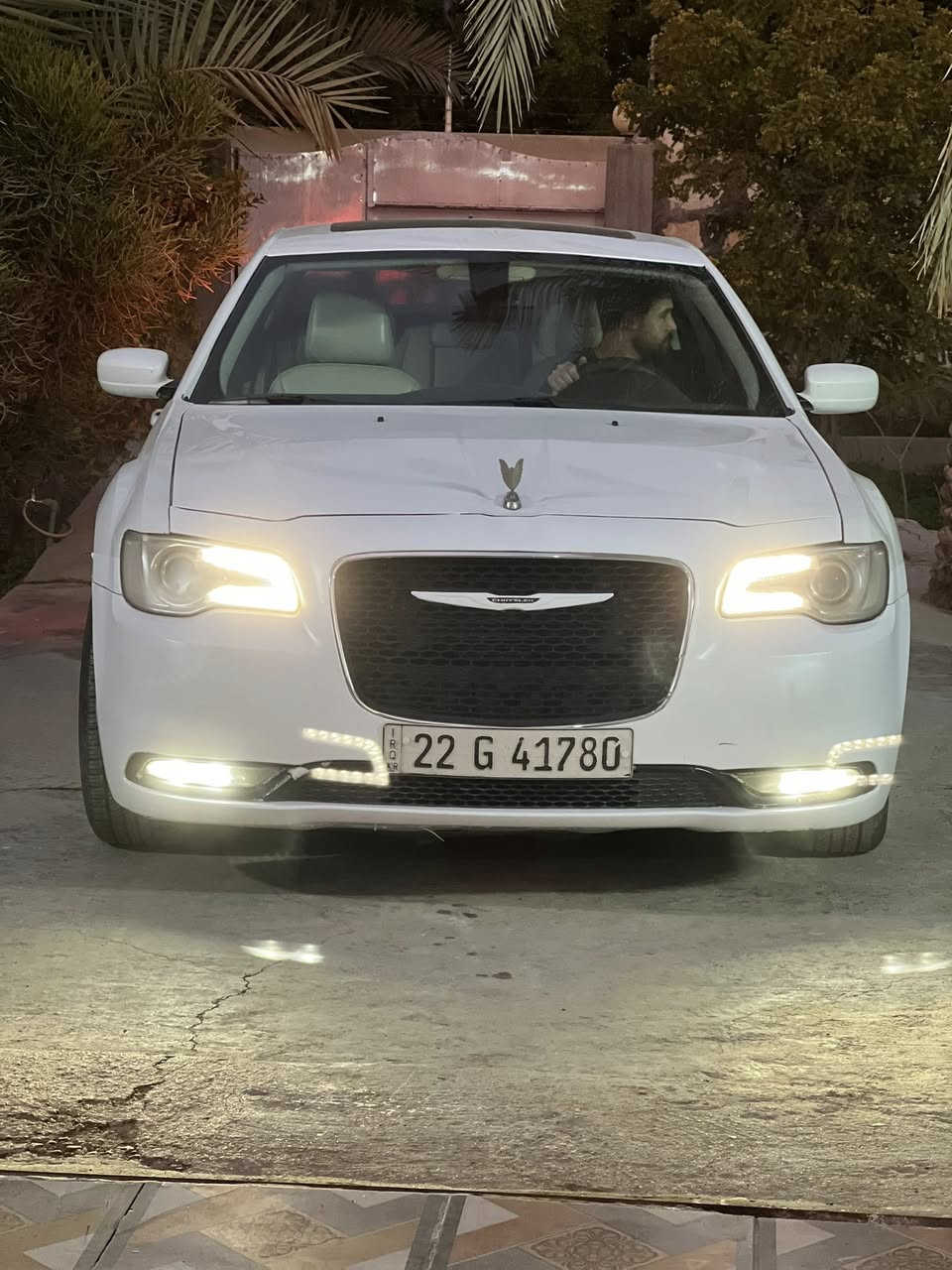 السلام عليكم من رخصه الادمن 

سياره اوباما  موديل 2017  C
حادث السياره جاملغ جهت السايق والبنيد فقط شواصي ما مليوحه السياره فول عدا رادار والشفتات بابل 

***********
