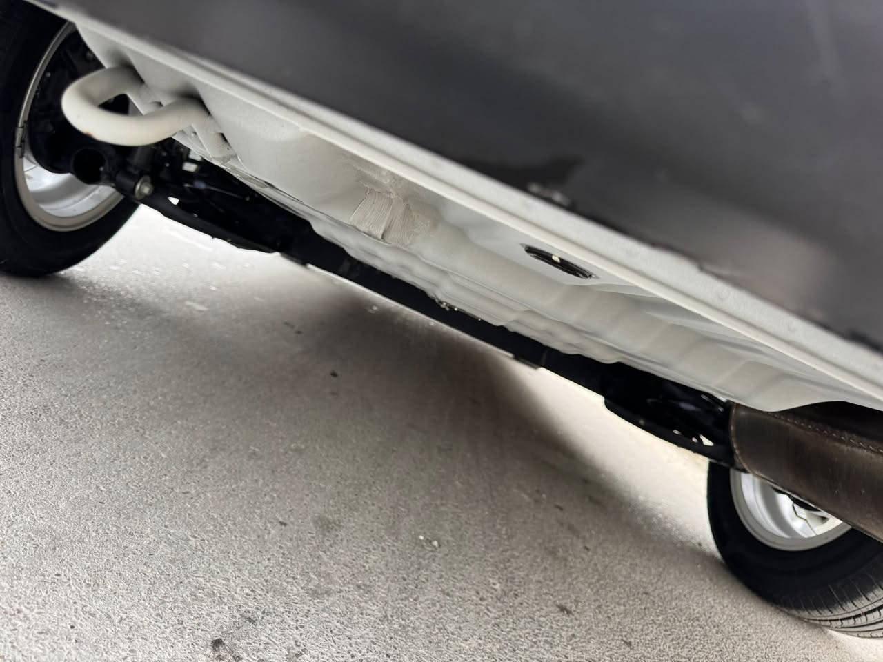 السلام وعليكم للبيع نيسان سني 2024 فول مواصفات بصمه مري شفط ويل كب تبريد خلفي جام اربعه كهرباء حساسات كامره تحكم استيرن تبريد شاشه ولسياره مدوشمه وكامل ومكفوله مكاني لاعظميه ماشيه 30 للتواصل ***********
