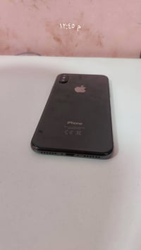 آيفون X • ذاكرة ٢٥٧ • بطارية ٩٣
