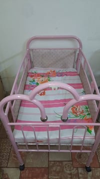 أثاث أطفال • قابل للتفاوض