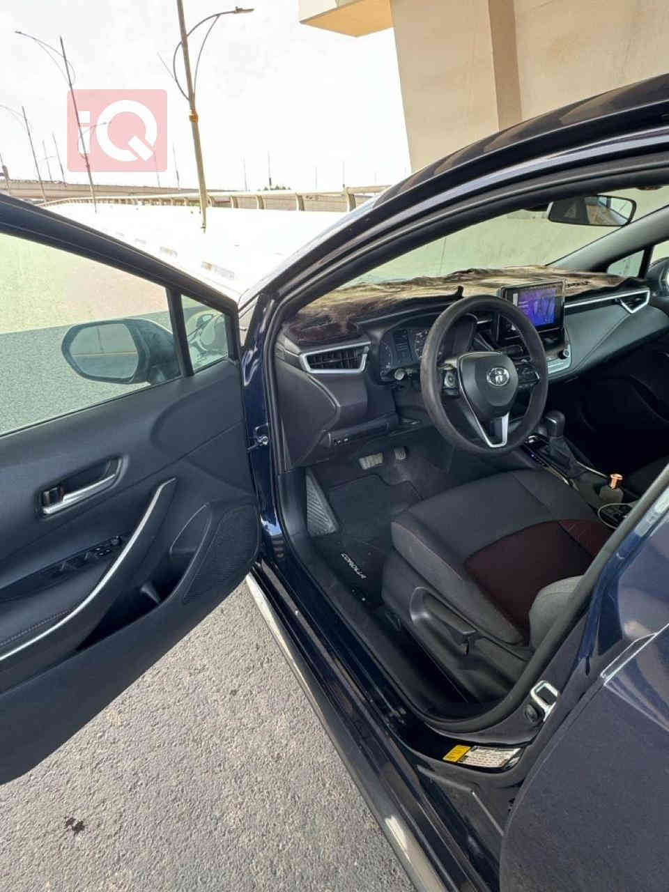 سلام عليكم 
تويوتا كرولا 2023 فئة se
فول للاخير عدا الفتحة تشغيل عن بعد حتى 

السيارة خير من الله وحلوه ممشاها حلو 
ماشية 22 
السيارة رقم اربيل باسمي مو باسم شركة 
تحويل ثاني يوم 
ضررها الجاملغ جهة السائق وتلث أصابع بباب السايق فقط تفاصيل أكثر ورقم شاصي راسلني او اتصل : ***********
السعر : 175$
مكان السيارة بغداد
