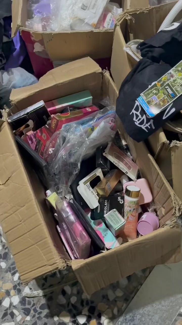 سلام عليكم اخوان عندي بضاعه تقريبن اكثر ١٥٠٠ بسبب مكان ما عندي بيعه شلعه من ملابس من
سلام عليكم اخوان عندي بضاعه تقريبن  اكثر من ١٥٠٠  بسبب مكان ما عندي بيعه شلعه من ملابس من  حذيه من جنط من الكتروني اي قطعه على الف ونص شلعه وسويلك بيهن تخفيض العنوان بغداد كراده قريب ساحت فردوس يشهد الله لين ما عندي مكان ***********
