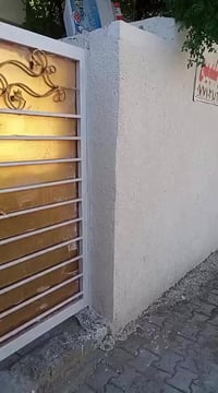 بسم الله الرحمن الرحيم بيت للبيع ويا الغراض مساحة ١٠٠ متر ملك صرف طابو...