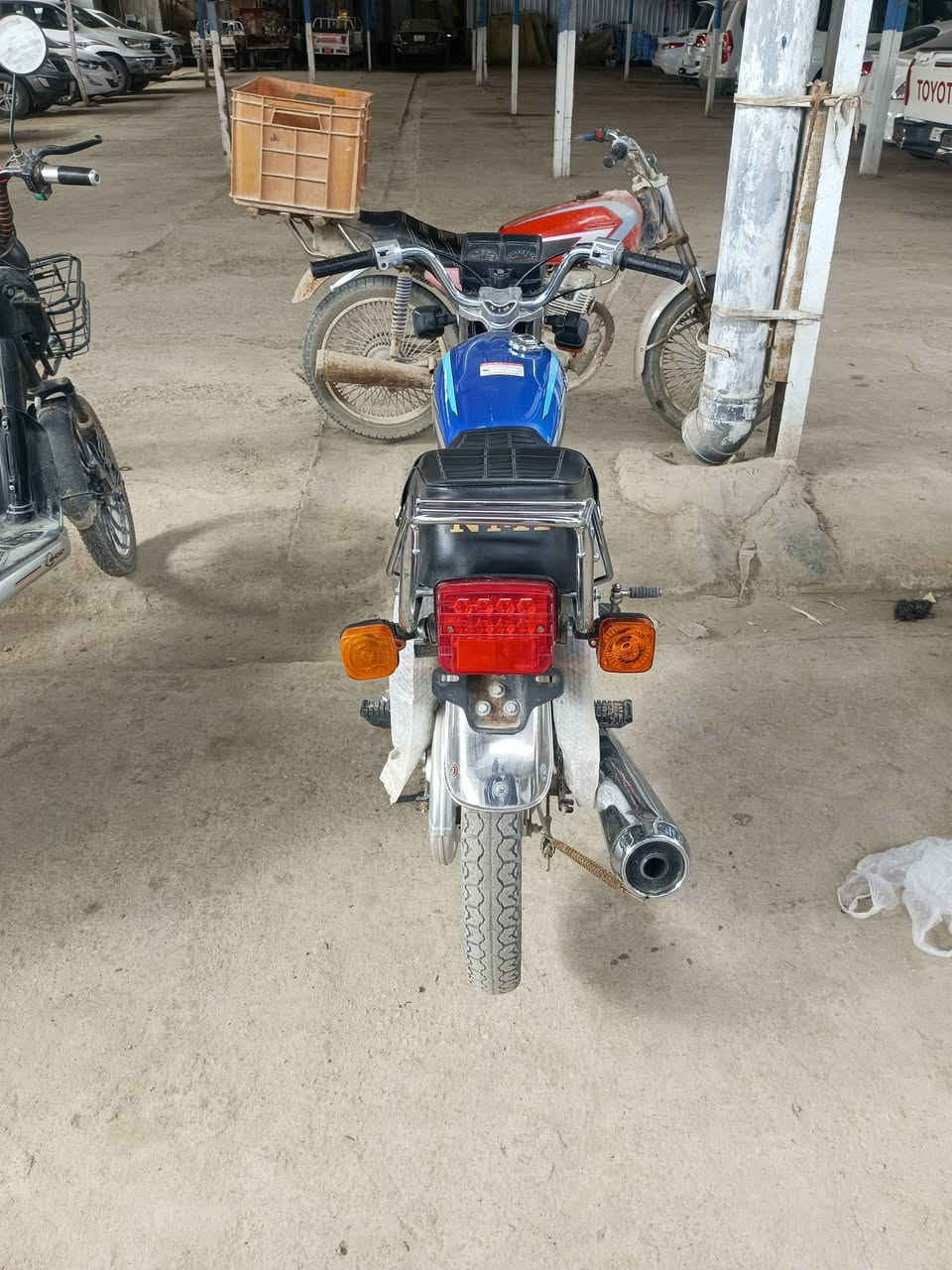 شبه اصلي 23 للبيع اوراق استنساخ دراجه مامفتوحه مكان شطره سعر 600 وبيه مجال


**إذا كنت صاحب هذا الإعلان وتريد حذفه لأي سبب، رجاءا أرسل رسالة إلى الدعم الفني**