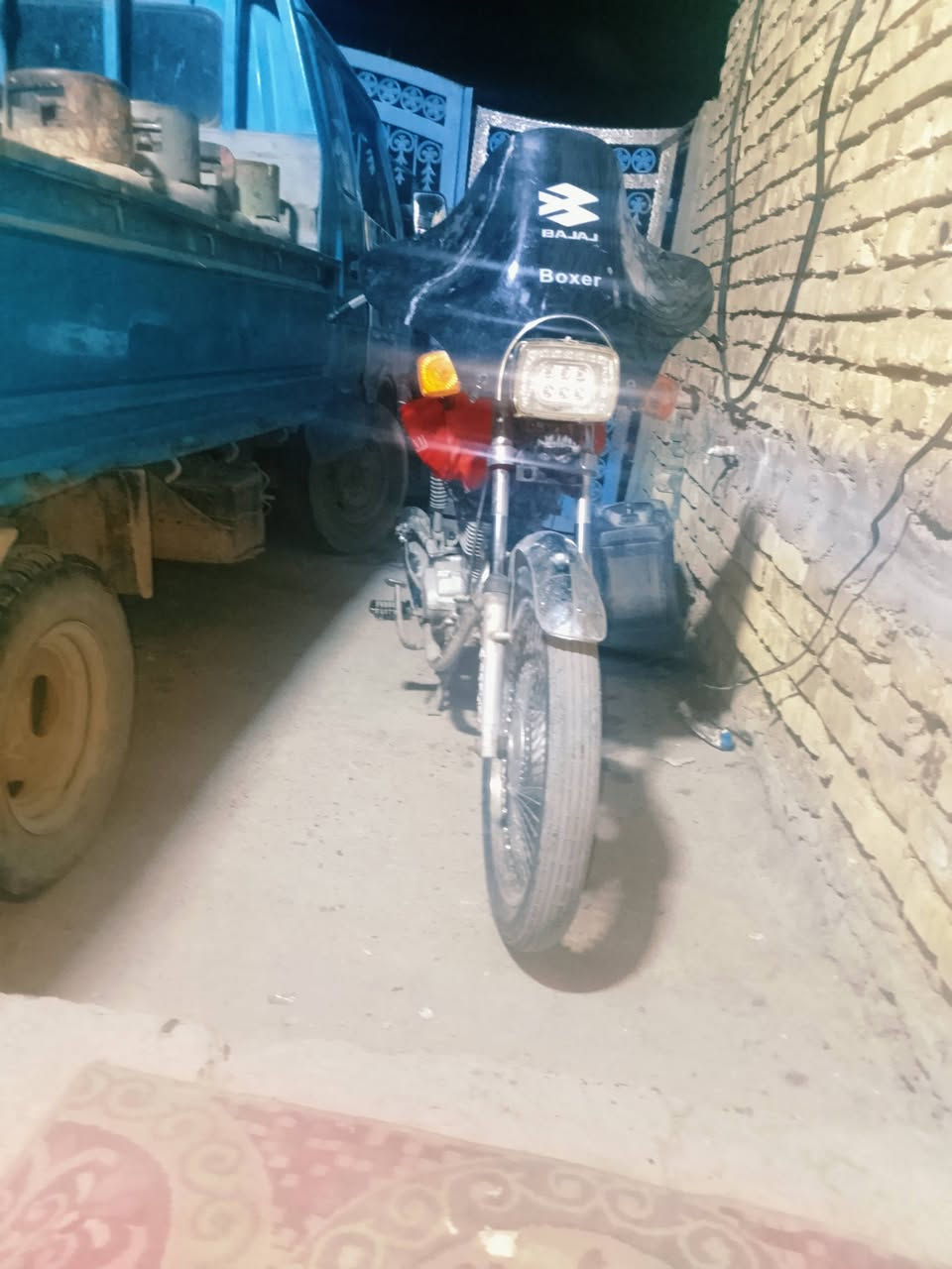 سلام عليكم دراجة ايراني تايكر دراجه مكمله ل أخر حبايه دراجه حلوه مرتبه اي نقص مابيها  عنوان بغداد الشعب سعر 375قفل رقم 0 7779482329
