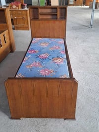 اغراض للبيع للاستفسار الاتصال على الرقم ٠٧٧٢٥٤٤٧٥٦٢