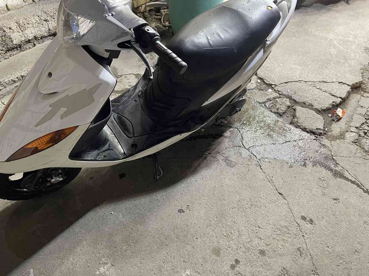 السلام عليكم للبيع ماكس عدله بوشه بلاديه ٤٩ كفرات وسوادات ختم واحد نكره سلفه شرط شلعه ومعدل مكينه مكفوله من تبخير وصوت الدراجه كلهه بلاديه دشبول رياضي مكاني بغداد الاعظميه عارضهه ب ٦٢٥ وبيهه مجال بسيط 
للاتصال ***********
