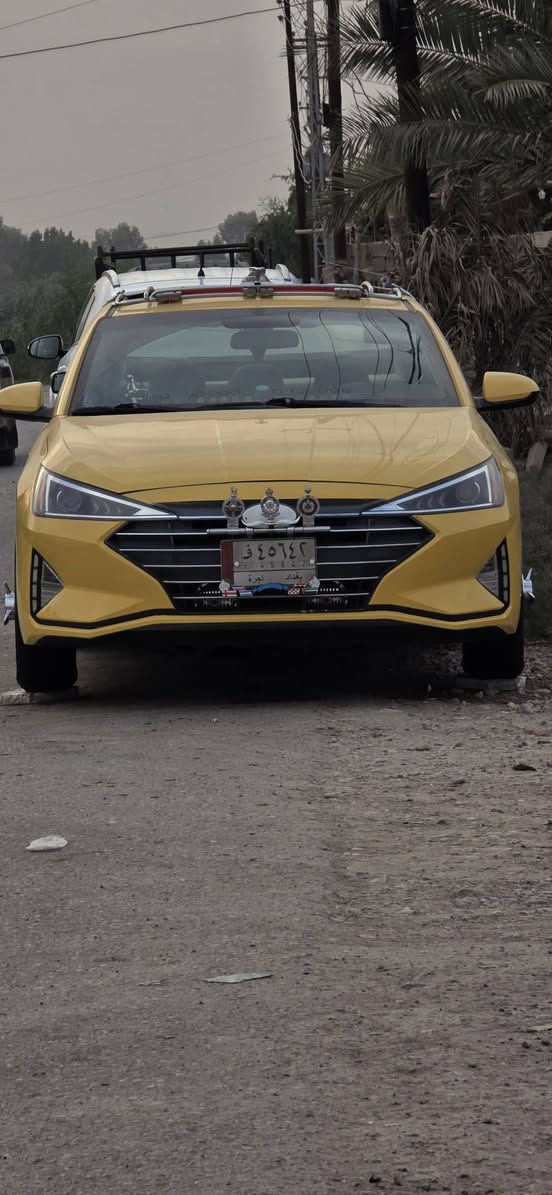 سلام عليكم النترا موديل ١٩ حادثها حافه الجاملغ لبنيد بارد بدون تبديل سياره جديده ع ايدي نص مواصفات تبريد صدر كشر داخل كله جديد مدوشمه عام غرفه وارضيات وصندوك +مغلفه داخل حراري كامل جنطه ولداخل ..السياره سعرها ١٤٨ وبيها مجال تريدها بلغراض تريدها بدون غراض مكاني بغداد الدوره ابو طياره.. ***********....*********** متواجد علنت
