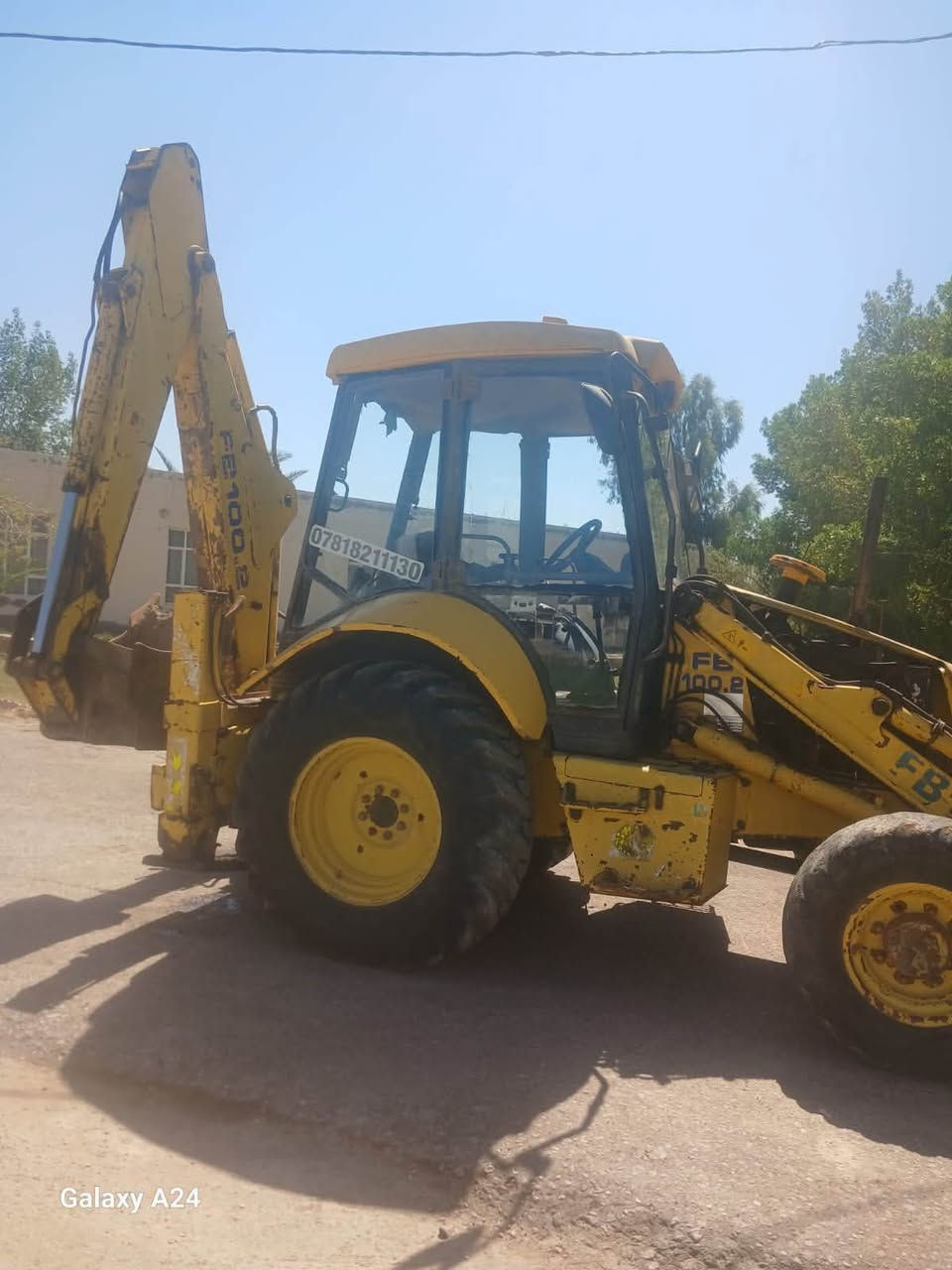 حفاره عكرب فيات  موديل 2003 رقم بغداد بسمي مكانها الديوانيه بيه فقط ضعف بل مضخت الرفع 
السعر 85وبيها مجال بسيط جداً 
***********
