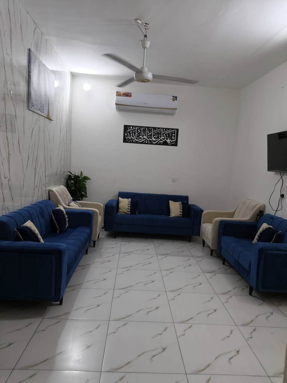 تخم عشر مقاعد صار خمس اشهر من خذناه هاي نضافته ب350وبيه مجال بسيط الناصريه


**إذا كنت صاحب هذا الإعلان وتريد حذفه لأي سبب، رجاءا أرسل رسالة إلى الدعم الفني**