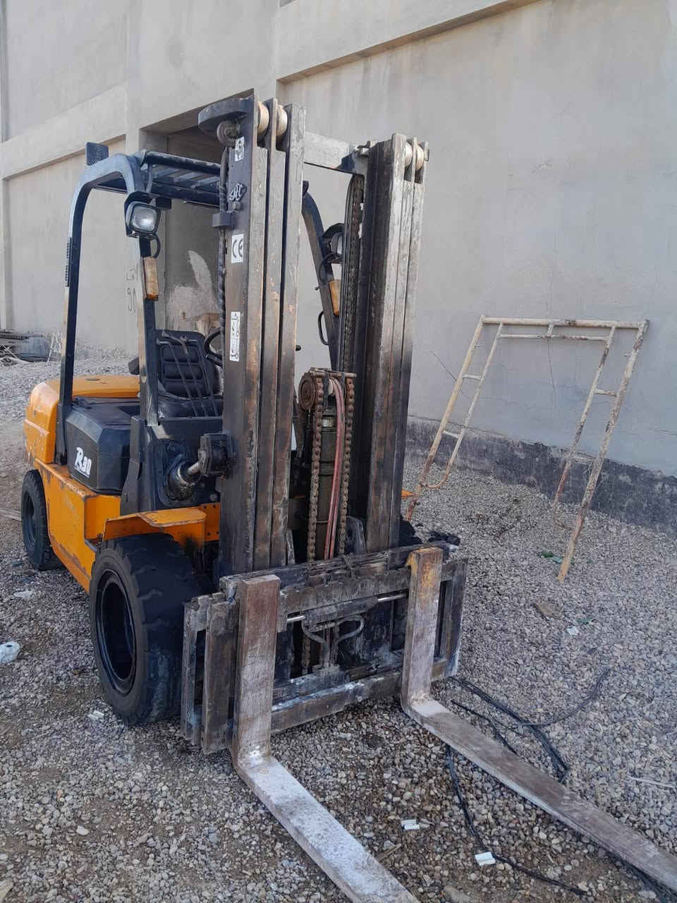 شوكيه رافعه جب ناصي,3 سلايتات مكينه كير كفاله تخم تاير جاهزه علمن ادوات 80 وبيه مجال علمن مكلف بنشر مكانه البصره ***********
