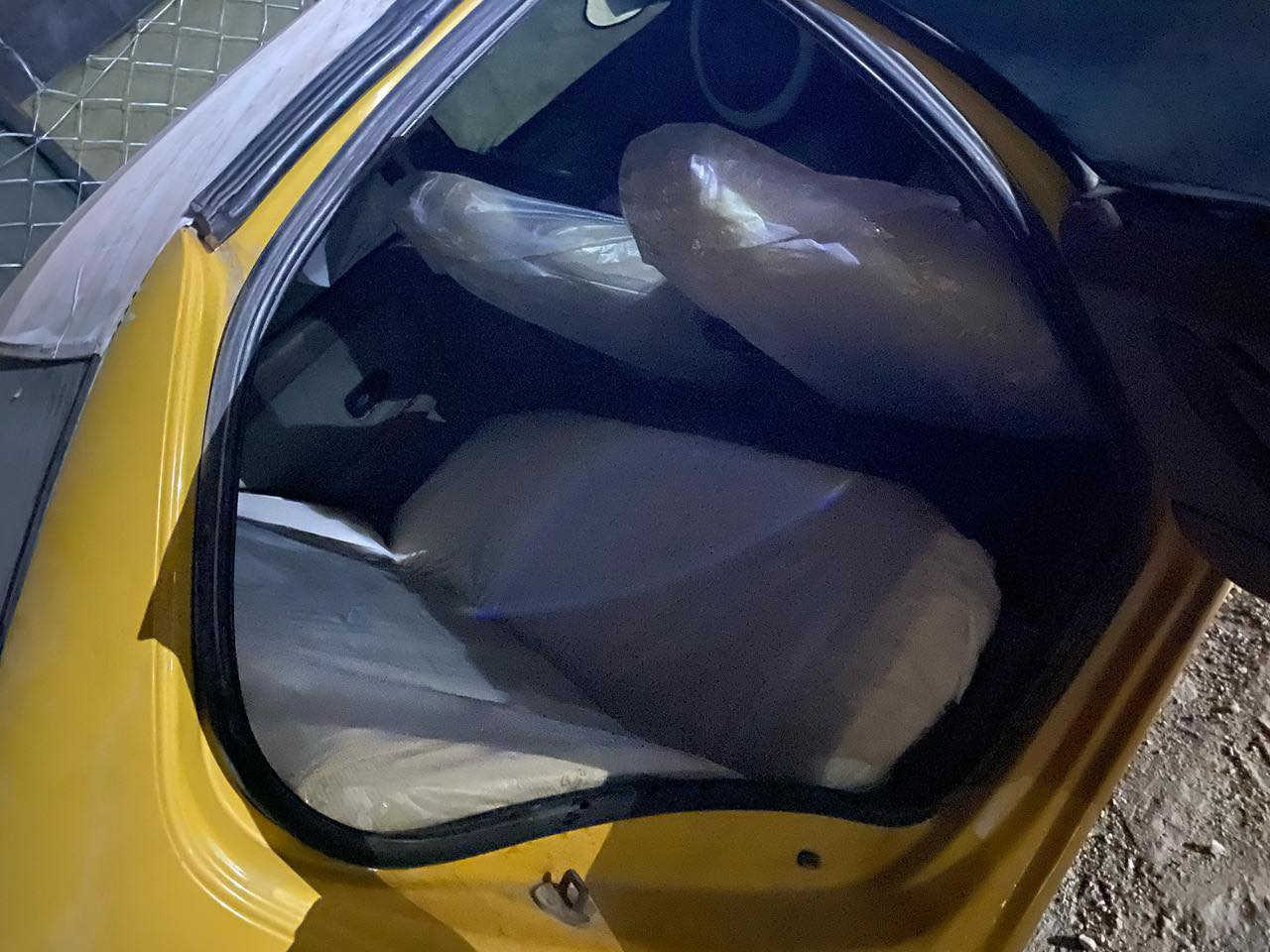 سمند 2010 داخل بيجي كامله مكمله سنويه ساقطه ب 21 
عليه هيئه 650
***********
25 وبيه مجال
