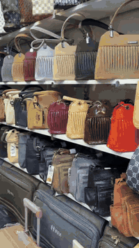 #حقائب #نسائيه 07804763963 جمله فقط سعر الدرزن 75000الف 12قطعه تفاصيل ...