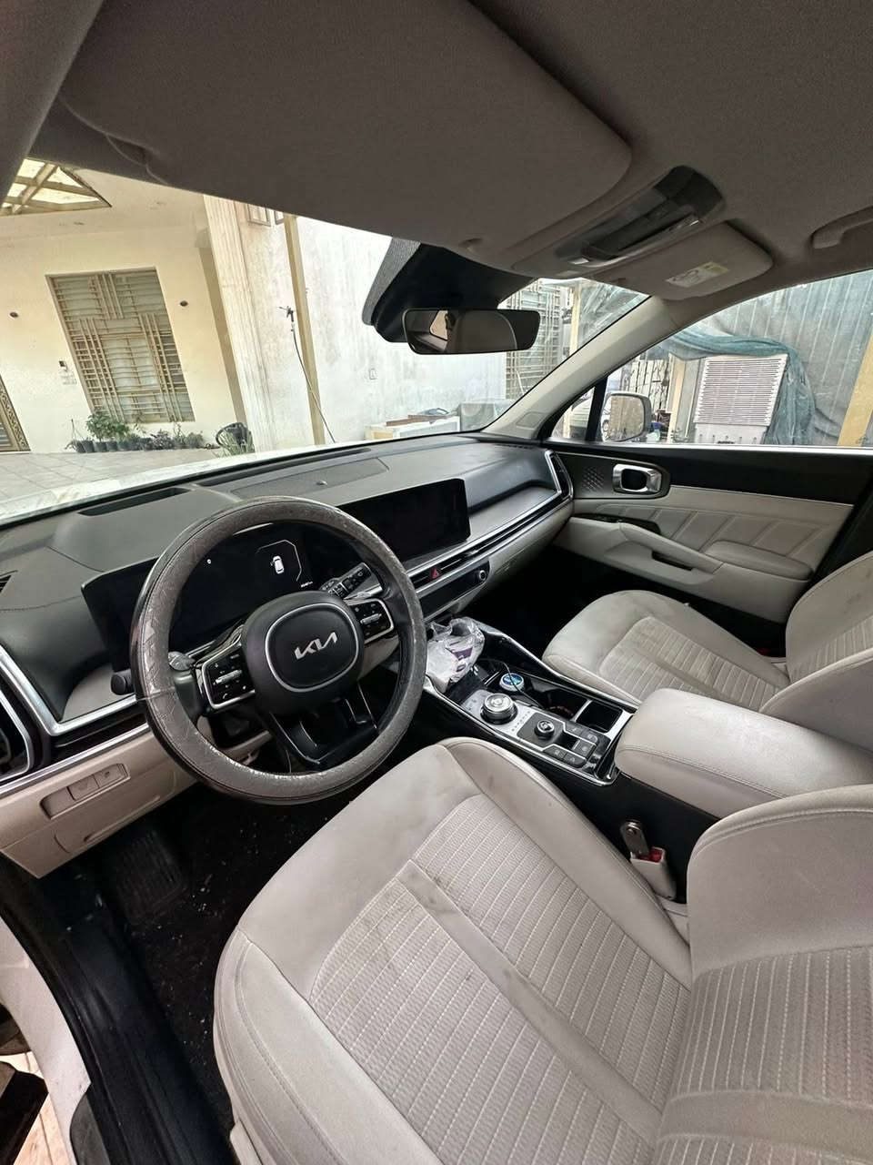 سلام عليكم سورنتو2024 خليجي رقم بابل بأسمي 
ماشيه 46 الف كيلو
السياره كفاله عامه من كلشي بيها بس شخط بباب الصدر موضح بلصور وتكحيل بلجاملغ الخلفي
سياره معروفه مواصفاتها
محرك3500
داتاشو
بصمه وبصمه ابواب
شاشه عدادات وشاشه بيها ابل كاربلاي واندرويد اوتو
كير ماوس
اوتو هولد
سايد بريك بصمه
مانع انزلاق
بريك بلمنحدرات
جنطه كهرباء
شفتات ستيرن
كروس سرعه
السياره 7 راكب 
تبريد 3 قطع
بردات خلفيه
كشنات كهرباء 
السياره احلى من الصور تجي وتشوفها
مكانها بابل الحمزه
***********
