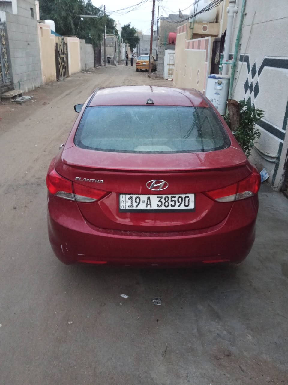 سلام عليكم الانترا مديل 2012 للبيع رقم كربلاء انكليزي سنويه 30 مكينه وكير وحداديه مكفولات وتبريد شغال وتدفأه شغاله وكرهبأيات كله شغاله سياره كلش حلوه حادثه جاملغ خلفي وبيه 3 كلير مكان كربلاء سعر 100 للستفسار اتصل ***********
