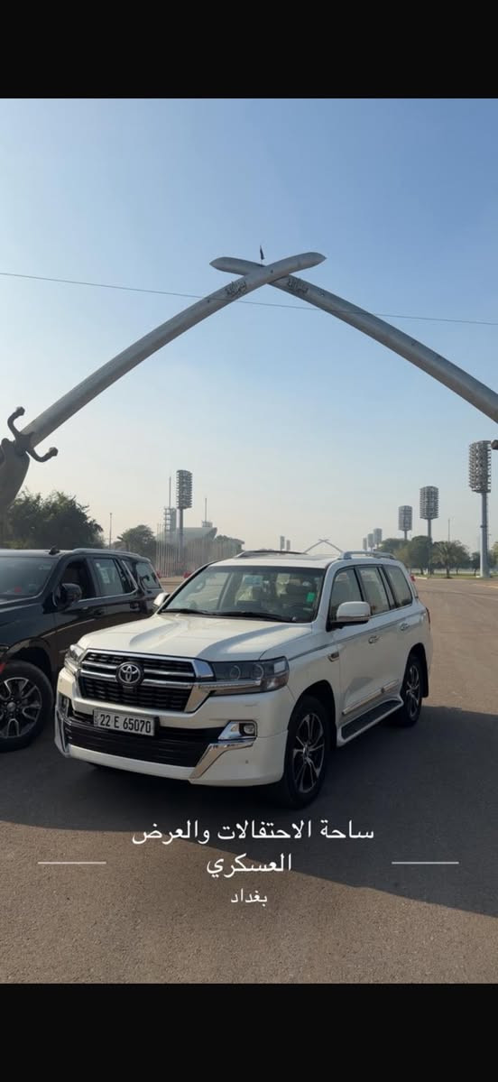 لاندكروز ساز 2021 ماشيه 102 الف كيلو فول موصفات للاخير كيجاز لكزز مكفوله من صبغ ولبارد رقم شمالي تحويل بس ماسوي وكاله ( وسياره ساز مو شركات عاديه ) مكانها بغداد حي الحسين  للاتصال ***********
