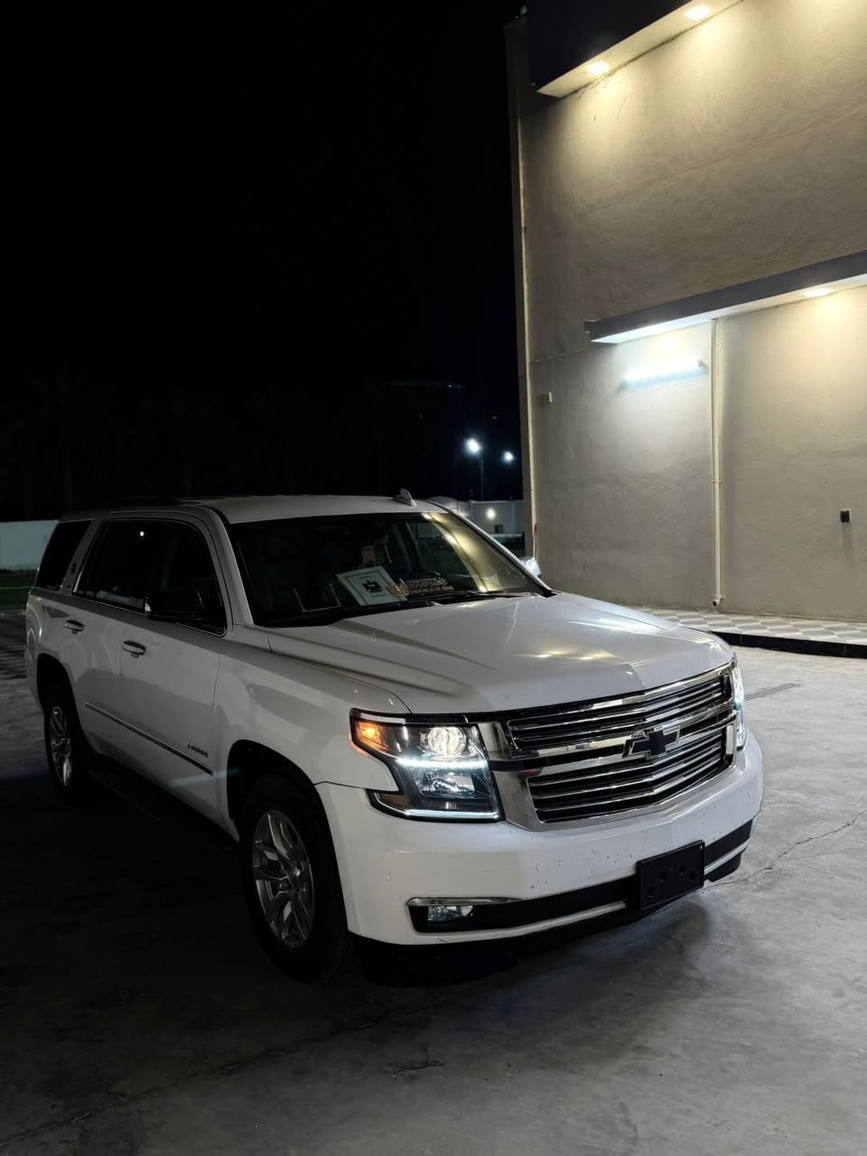 سلام عليكم تاهو موديل ٢٠١٧ رقم بغداد الجديد بسمي
وارد امريكي حادث كلش بسيط 
ماشيه ٥٠ الف حقيقي 
كير محرك اكسن كفاله شرط 
المواصفات 

فور ويل 
كشنات جلد + تدفئه وتبريد 

وباقي المواصفات المعروفه 
مكاني بغداد التاجي 
السعر ٢٧٥ وبيها مجال 
الاستفسار 

***********
***********
بيع او مراوس حسب القناعه
