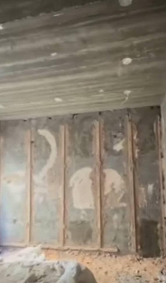 سلام عليكم متوفر كادر لبخ جص سمنت بورك ***********
