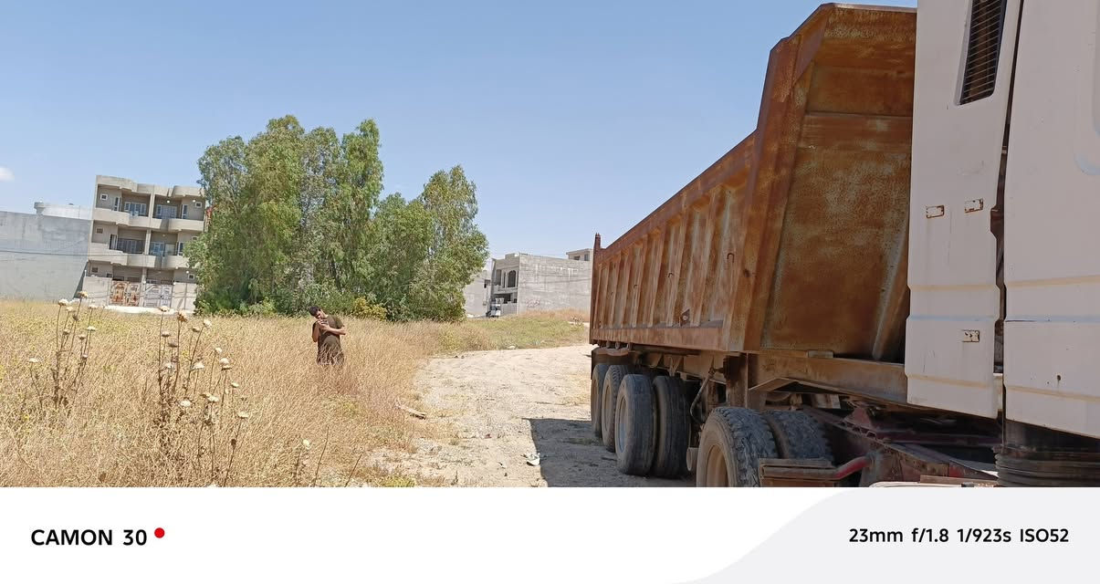 بوديات قلاب للبيع
عدد 2
اربع محاور 
ثلث محاور 
حدادت موصل 
المو شلاي لا يخابر رجائآ
***********
***********
