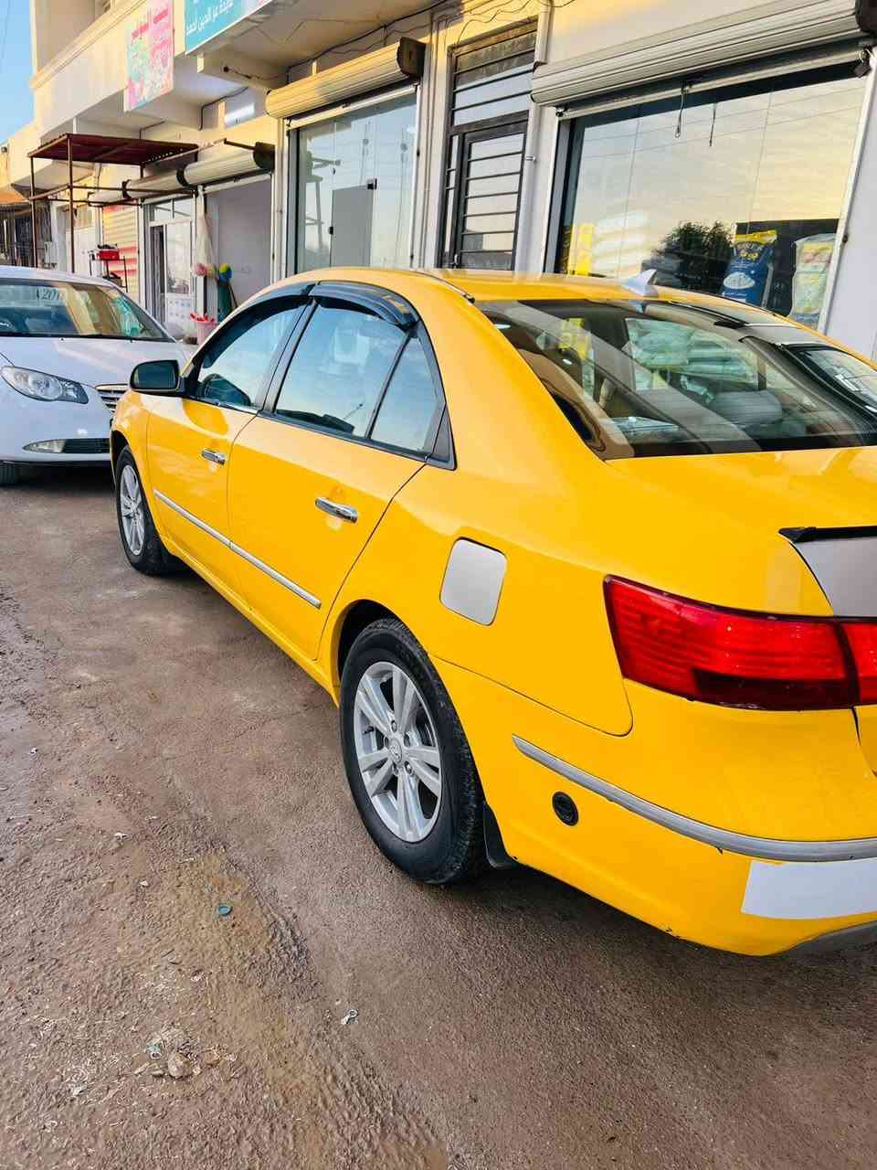 السلام عليكم للبيع سوناتا تكسي 
موديل ٢٠١٠ كير شرط محرك شرط 
منظومة غاز ⛽️ رقم نينوى دولي بسمي 
شرط التحويل السعر ٩٥ وبيها مجال قليل اني مكلف بالنشر هذا رقم صاحب السيارة 
***********
*********** مكان السيارة تكريت مقابيل جامعة تكريت
