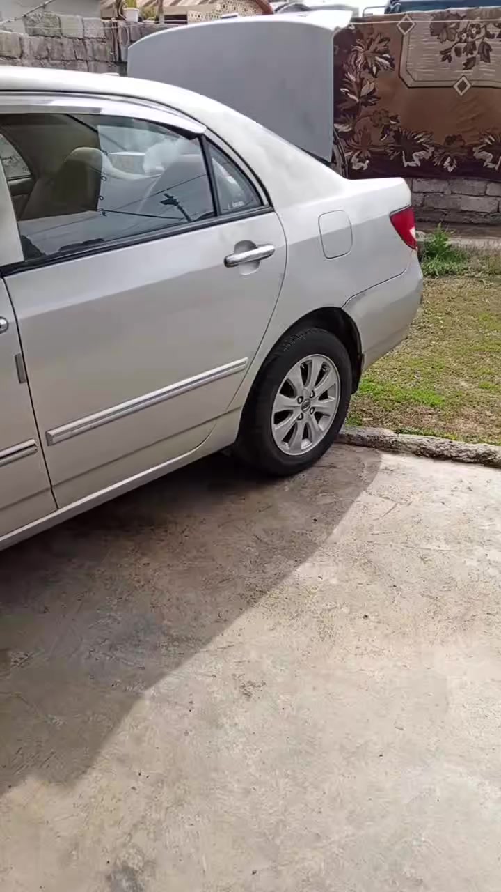 السلام عليكم بي واي دي 2013 جير عادي كاربون بنزين رقم انجليزي سعرها 58 ***********
