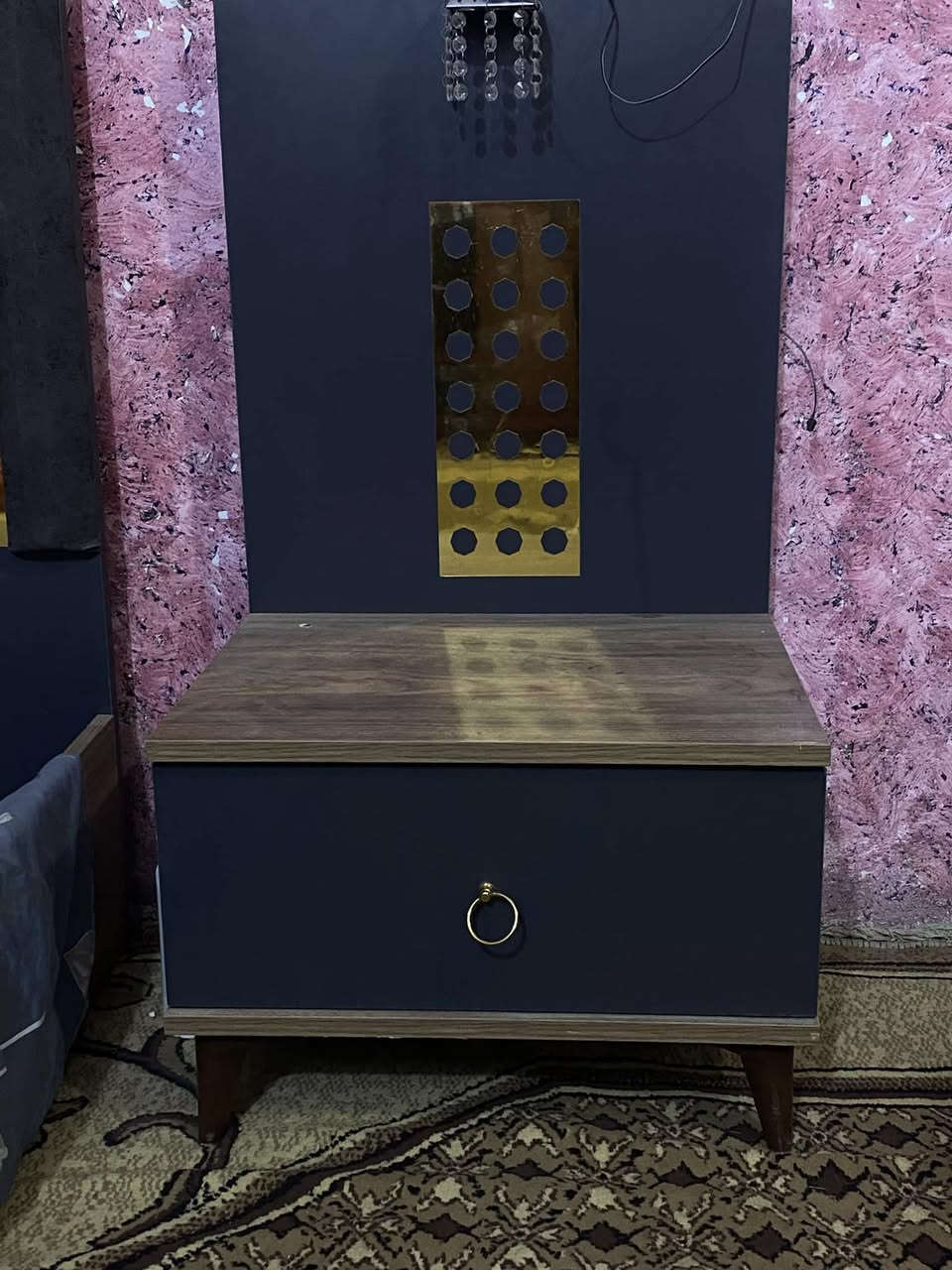 غرفه نوم تركيه نضيفه شخط مابيهه كامله مستعمله 3 اشهر بس السعر 300 
***********
