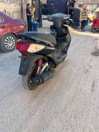 دراجة سكنس فحل نظيفة كابريت نظيف كلها بلادية ممفتوحة مكاني بغداد الأمي...