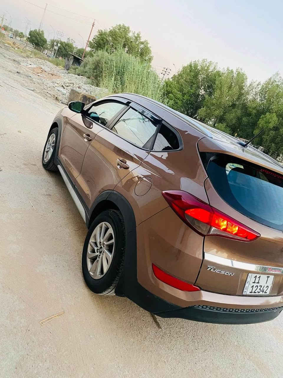 السلام عليكم للبيع او مراوس 

توسان 2017 وارد امريكي 

حادثه بنيد وجاملغ فقط بدون دواخل ولا ايرباك ولا شاصاي لون سياره جوزي مواصفات سياره تحكم بالستيرن شاشه حساس امامي خلفي  الى اخره سعر سياره 145 وبيه مجال للشراي 
للاستفسار *********** كربلاء, العراق
