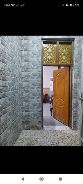 السلام عليكم بيت للبيع مساحته 300 طابو زراعي سند 25 طابقين أربعة غرف نوم وهول وصاله  ومطبخ وصحيات وطارمه وحديقة بناء حديث الموقع شارع ستين خلف حلويات ريف دمشق بنفس الشارع شارع تبليط للباب خدمات كامله تفاصيل اكثر مكتب حكيم عبدالله للعقار والمقاولات *********** بي واتساب أو خاص موجود
