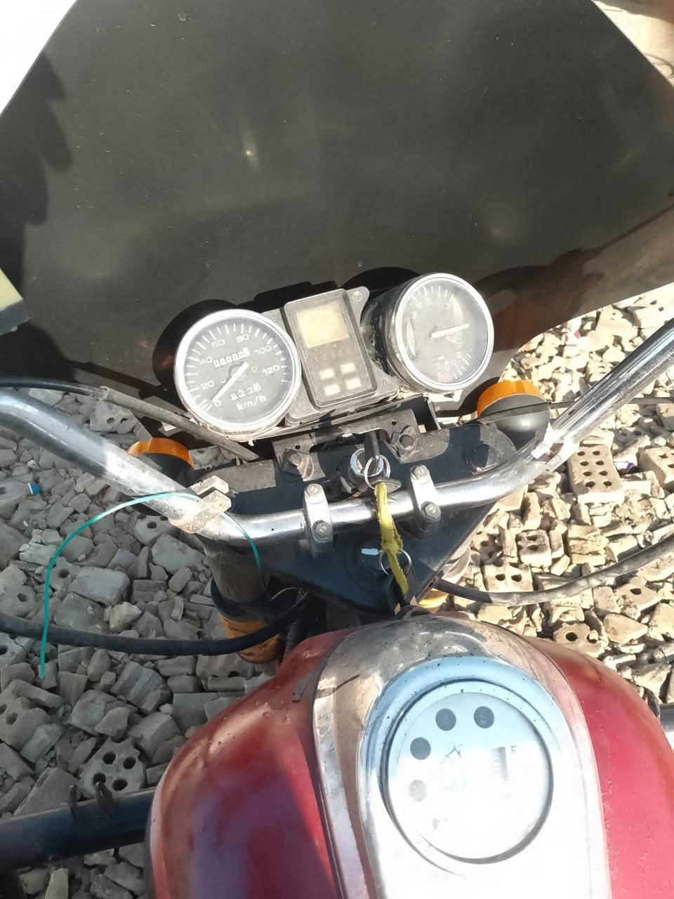 سلام عليكم ستوته دايوان مديل 17شغاله كهربائيات سلف لايت ستوته خير من الله اوراق  
كاملة سعر 800بغداد
***********
