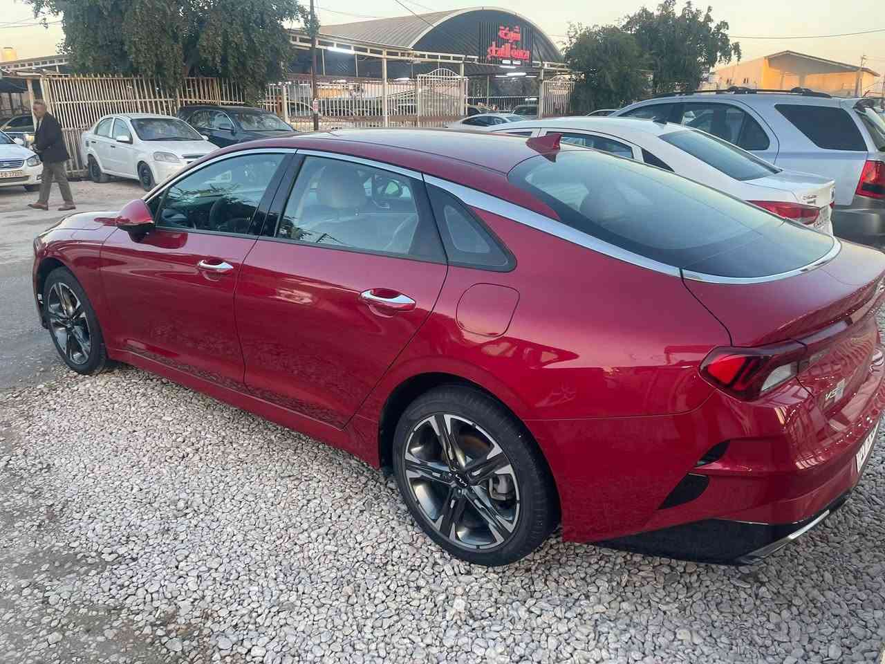 كيا K5 خليجي 2023 
محرك 2000 دوش 
كشن كهرباء 
داخل ابيض 
قطعتين تبريد 
السعر / 185$ ورقة  

#معرض_الليره_لتجاره_السيارات 

( نتشرف بكم في معرض الليره الحديث 🚘🟡 ) 

__
#العنوان /#كربلاء_معارض_حي_الصناعي _ على طريق النجف📍
#الفرع_الاول 1️⃣✔️ 

#اوقات_الدوام  ⏰
( من الساعه العاشره 10 صباحاً  الى الساعه 8 مساءاً ) 

#للاستفسار :  
الاتصال على الارقام التاليه 📞📞 
او المراسله على بريد الصفحه 📬 

https://www.facebook.com/
allera0

***********
***********
***********
***********
اتصال - واتس اب
