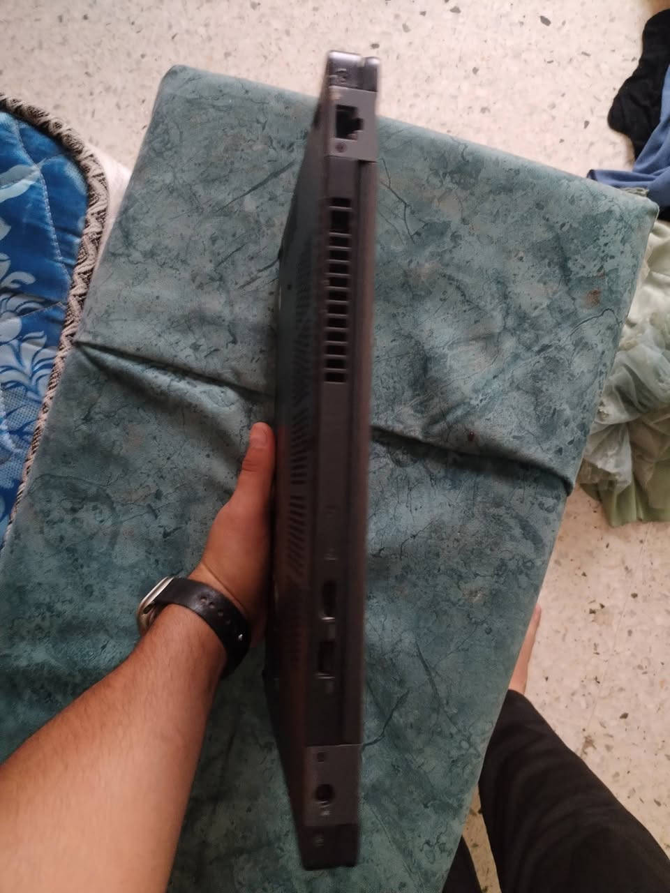 حاسبه نضيفه كلش عوزها بس بطاريه تبديل عارضها 150 بيها مجال للطيبين  الا استفسار ع الرقم التالي *********** واتساب ايصا بيه

