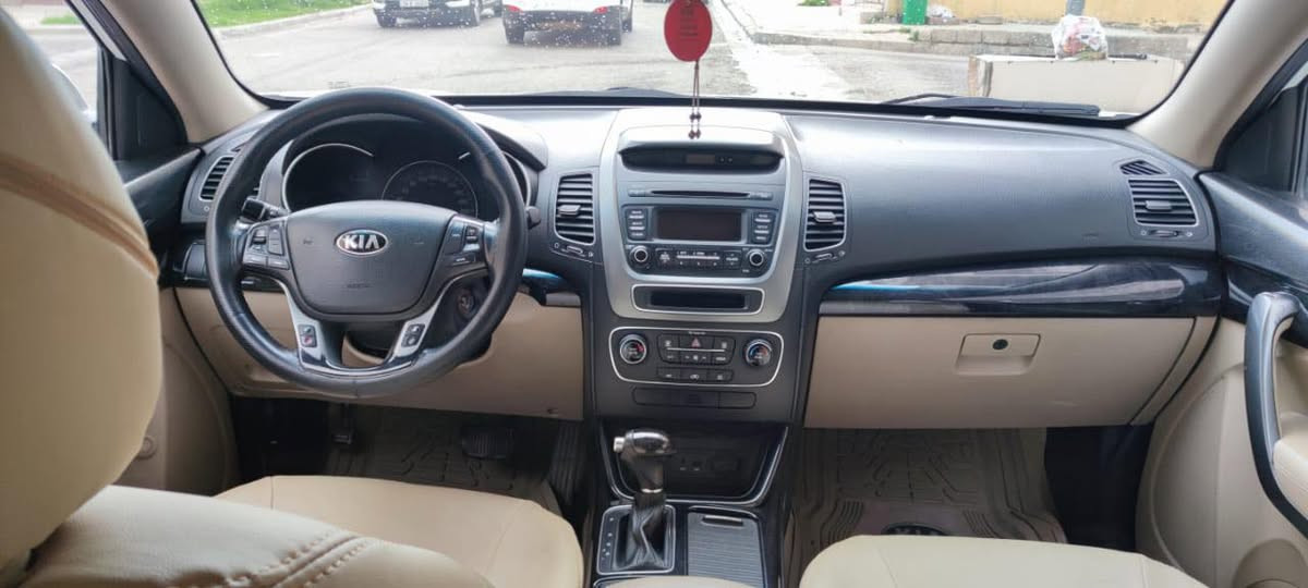 السلام عليكم
كيا سورنتو 2015
بدون صبغ ولا بارد كلين تايتل
كير او محرك بشرط ما مفتوح

المواصفات 
كامره
 حساس امامي اوخلفي
بردات بلاديه
ويل19 
7 راكب
مري شفط
اشاير بالمري
تحكم ستيرن جهتين
سنويه وهزه وارقام جديد
رقم دهوك

السعر167او مجال
الرقم***********
