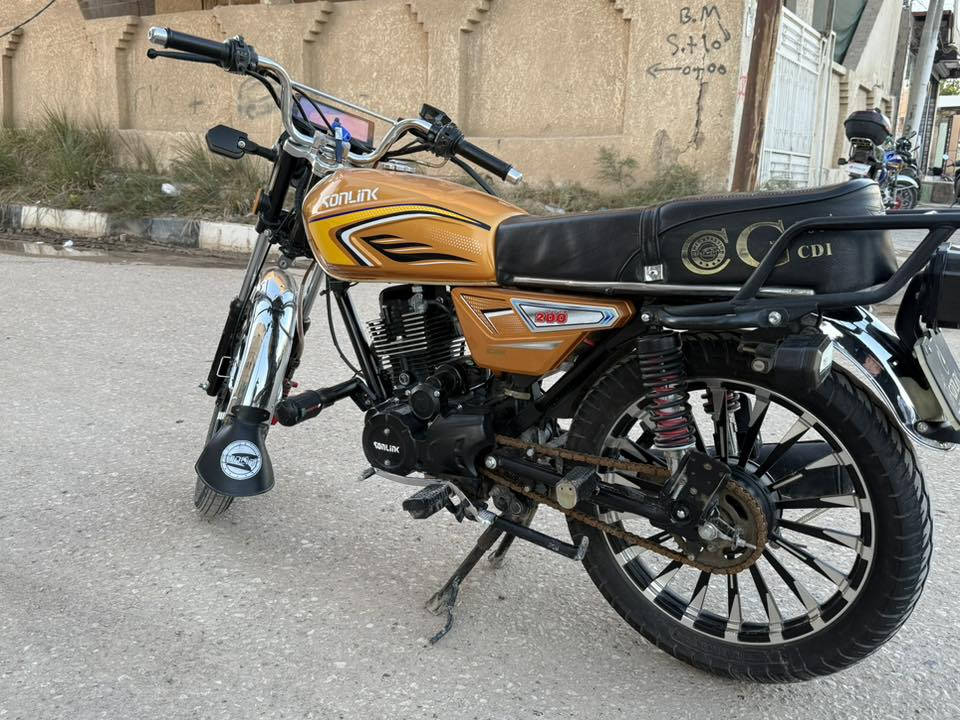 السلام عليكم ...
دراجة سولنك للبيع موديل ٢٠٢٥ لون مميز الدراجة جديدة معنى الكلمة مثل ما موضح بالصور مكينتها ٢٠٠ خير من الله سعرها ٧٥٠ وبيها مجال بسيط 
مكانها طويريج للاستفسار ***********
