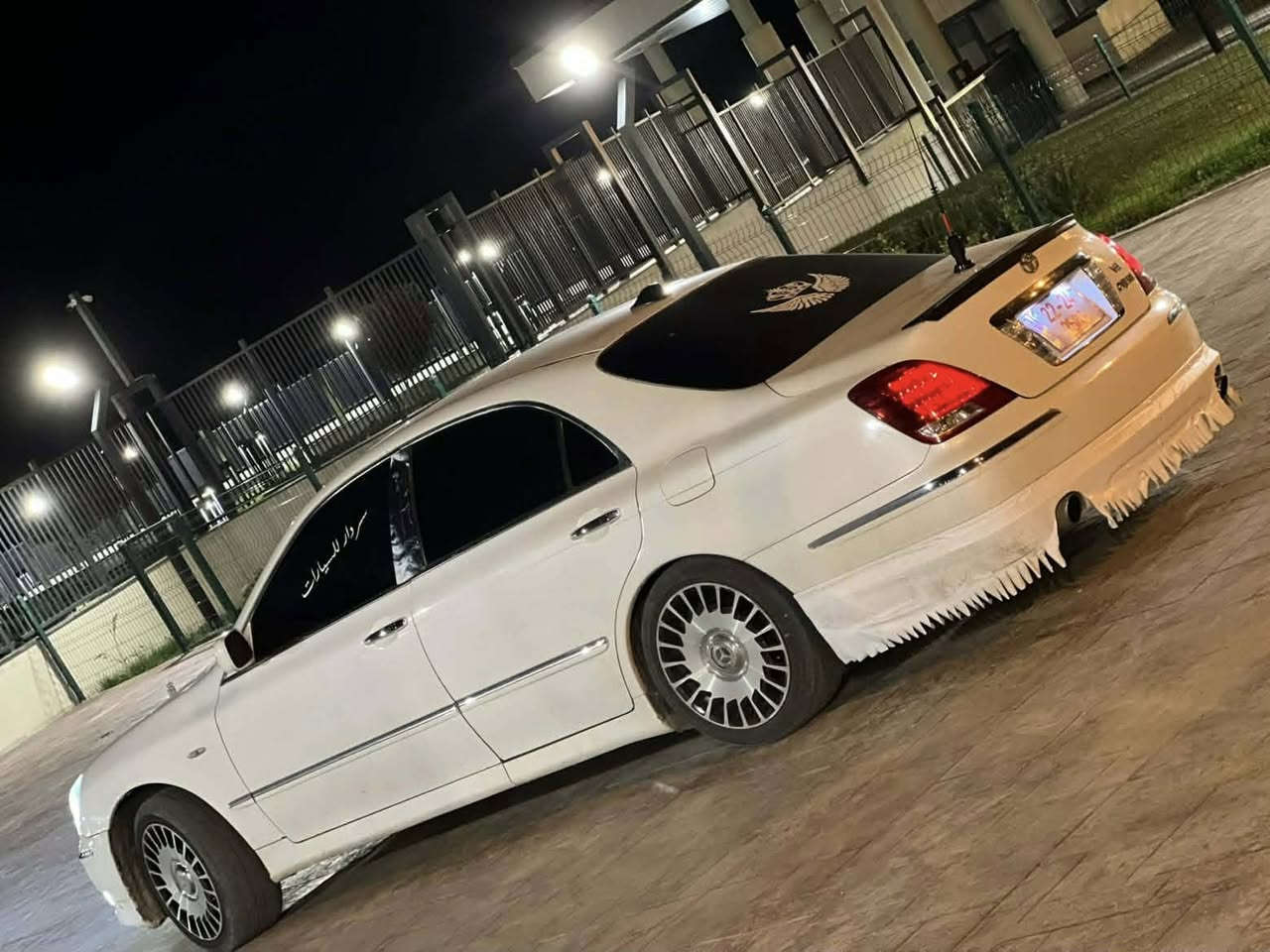 بەناوی خوای كورە ماجیستای موس رەنك كوراو مودیل ٢٠٠٧  چوار تایەو ویل لوک لوک لەژیرایە
٥ دووكمەیە فول فولە بەس سلایت نیە بوو جرکە مەكەری هەموو کیانی لوک لوکەسیعری
٥٠ كەلاو مەعامەلە
***********
