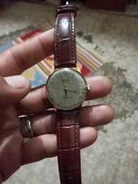 ساعة انكر • تشتغل وتوقف • طلاء ذهب