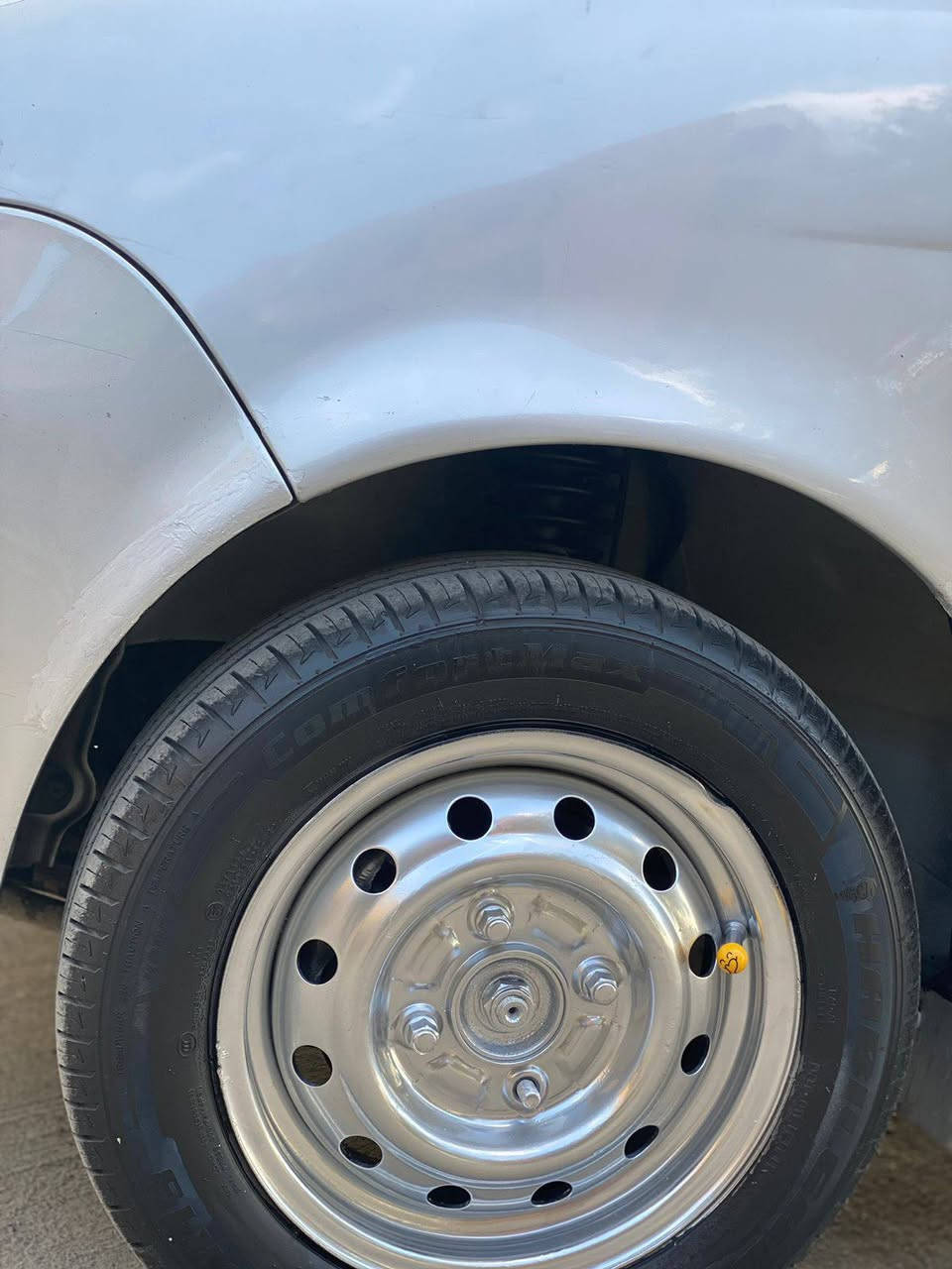 السلام عليكم 
السياره للبيع شيري QQ 
موديل 2010 (گير اوتو)
اقتصادي كلش
بدون ضربه بدون صبغ بدون اي شيء 
گير المحرك شرط 
تبريد ويا سويج ثلج ❄️
التحويل الوكاله شرط سنويه مشروع وطني الرقم دولي ساحبه شرعي ابكركوك
هزه جديد
السياره من الاخير مابيه نقص برغي
ماشيه 72,000
سعره ٣٥ مجال قليل للطيبين 
مكاني كركوك دروازه
الهاتف/ ***********
***********
*********** كركوك, العراق
