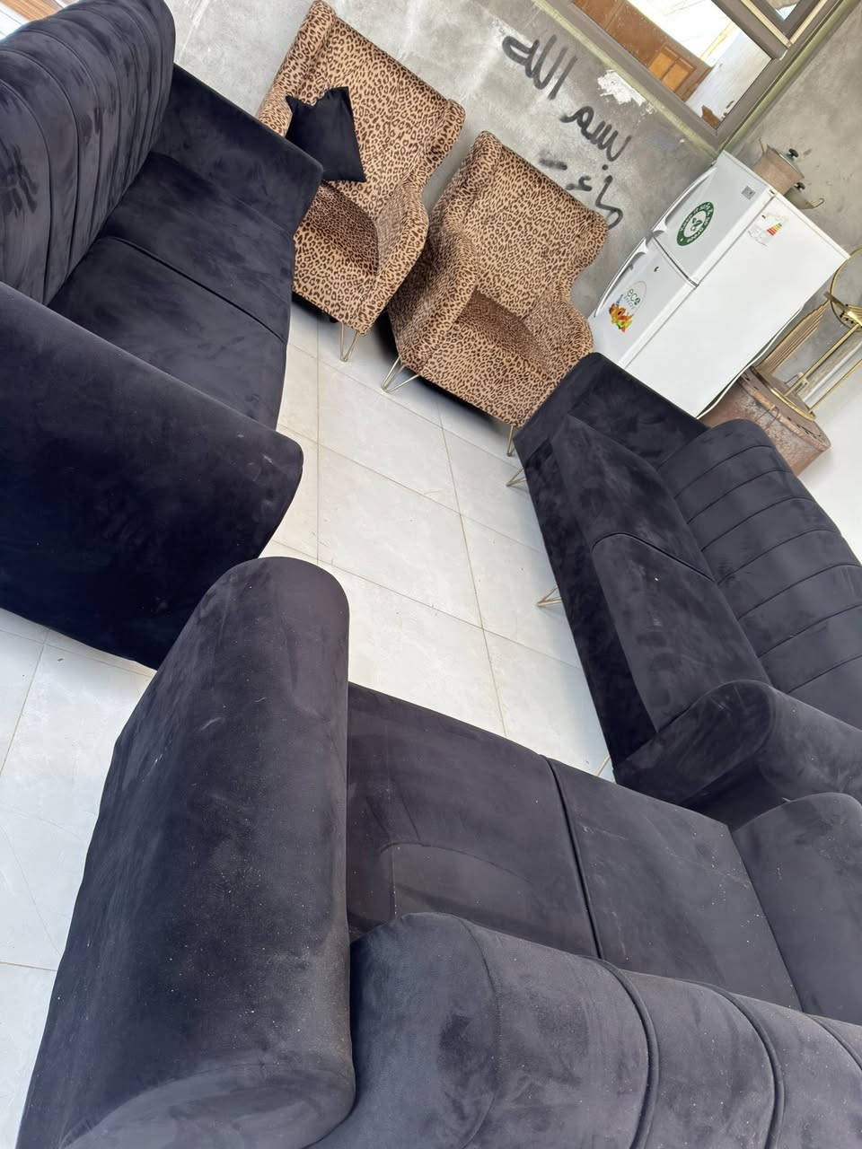 للبيع
طخم قنفات نضيف جدا 
350 وبي مجال قليل 
***********
