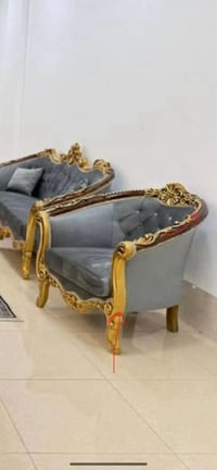 كنب ٤ مقاعد • للبيع