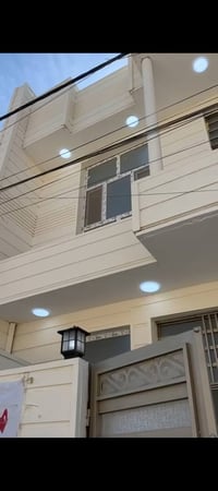 الخاجية الخدمات • ١٠٠م • طابقين