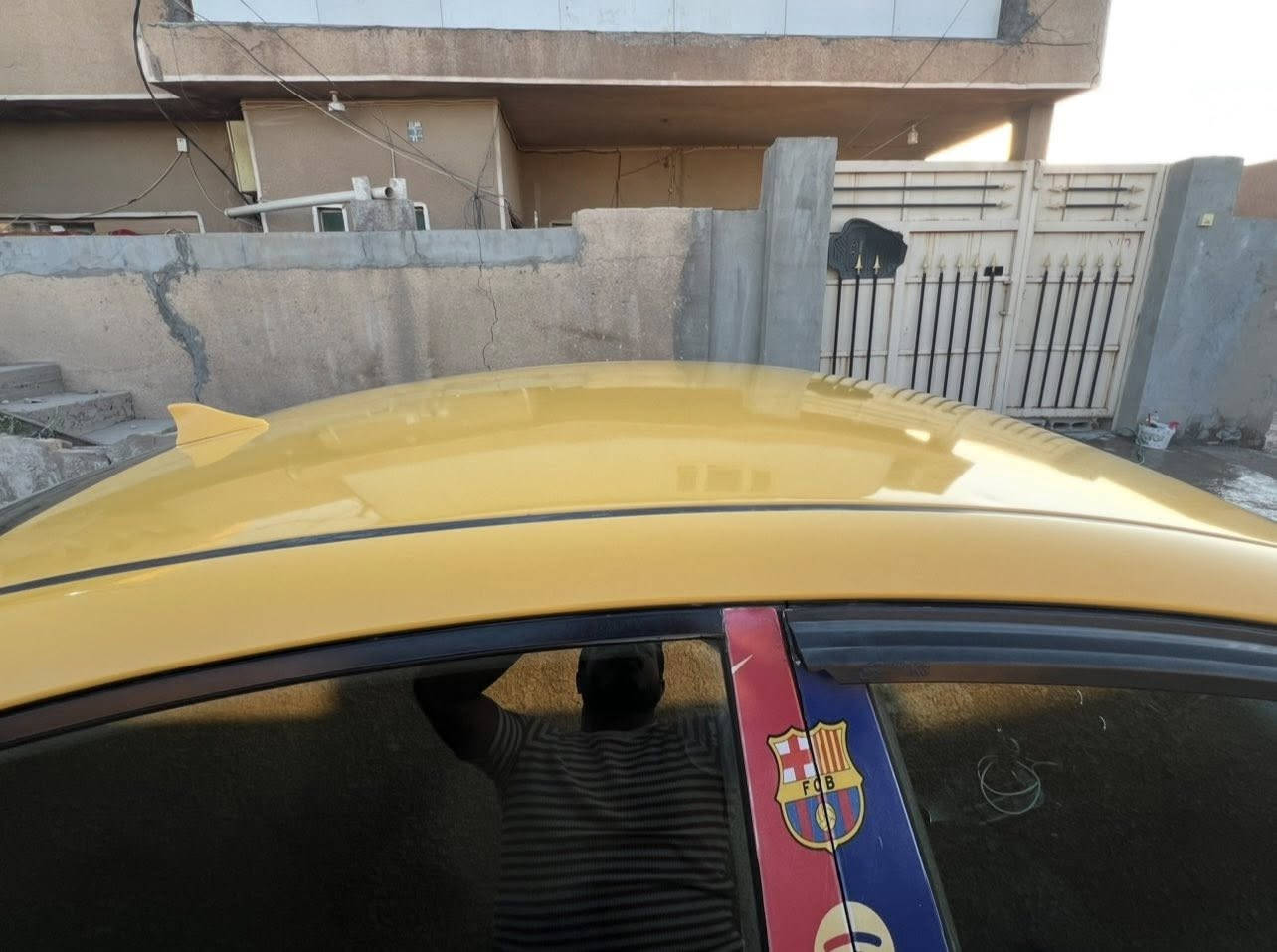 السلام عليكم

كيا فورتي 2016 واردامريكي
رقم بغداد ب أسمي تحويل ثاني يوم
(كير محرك شاصي لغد كفاله)كفاله يعني كبس
تبريد ثلج خير من الله
ضررها باب اليسرى الخلفي وبالعراق شويه من باب السكن مأشر بصور سويته وره فتره وهم نطخ وعفته
سياره خير من الله تشغل وتطلع للشغل
مصفره هيئه وغرامات 
 السعر 110 وبيها مجال للشراي
العنوان ابوغريب الزيتون 
للاستفسار ***********
