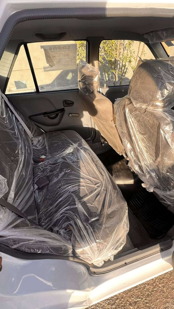 السلام عليكم (مكلف بل نشر )سايبا 2025لون ابيض رقم جديد بعده بوضع الشركه السياره مثل ماشوف كدامك السياره كفاله عامه اخت الزيرو ماشيه3000مامتعوبه مكان الديوانيه حي الفرات السعر 79وبيه مجال للشراي اتصل وبيك خير ودلل ***********
