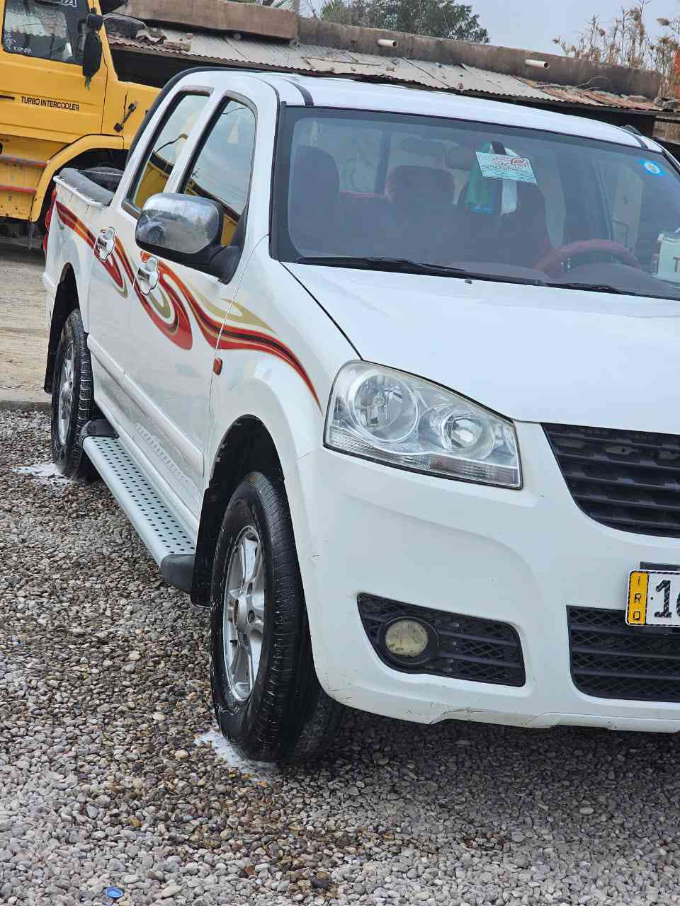 السلام عليكم
كريت ويل2019السيارة داخل احمر 
رقم القادسية تحويل مباشر. باسمي السياره 
‏سيارة كفالة عامة
‏السيارة مدورة ثاني يوم 
 
محرك كير كفاله 
تخم تاير جديد 
‏
‏ السعر 100 وبيه مجال للشراي
المكان  ذي قار قضاء الدواية
‏‪0787 502 0426‬‏
