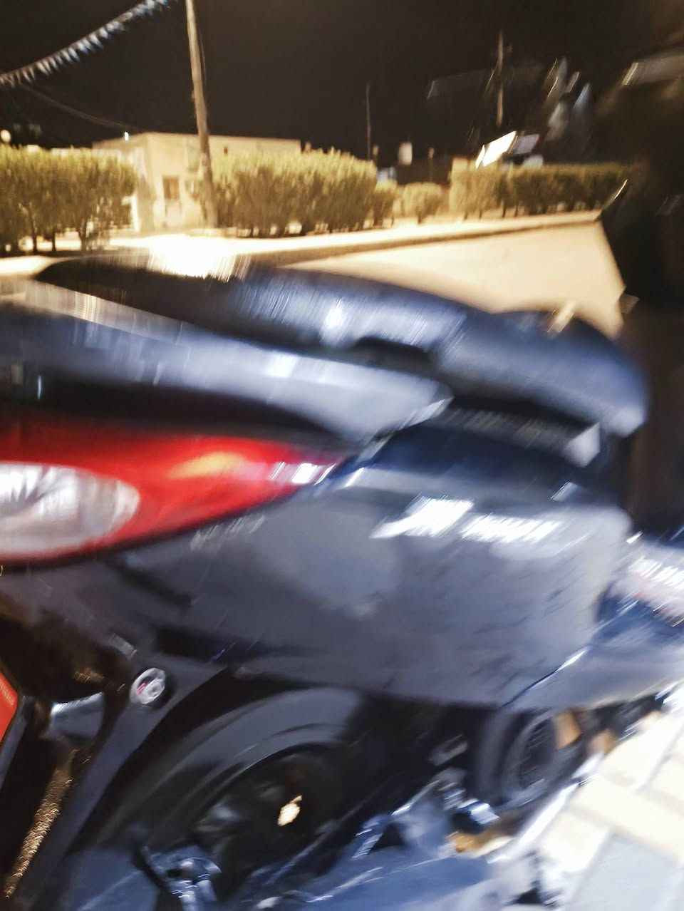 دراجه بريس  للبيع كفاله عامه
رقم
***********
زنون 50الف
كبات10الف
يدات رياضي14الف 
مرايه طباكي 8الف
سعر الدراجه ويه الغراض 700قفل
بدون غراض650 قفل الف مكفوله كفاله عامه
