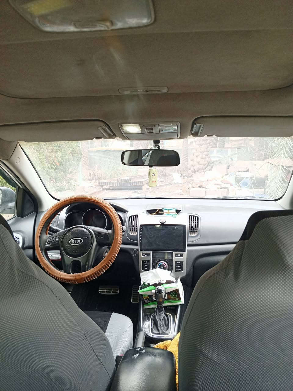 سلام عليكم
سيراتو 12 مكينه بيها خيط بخار 
شاشه تحكم ستيرن 
مري شفط
كير 6نمر. 
فتحه
اشاير مري.  
السعر 95 وبيها مجال للشراي 
مكان نجف الاستفسار اكثر ***********
