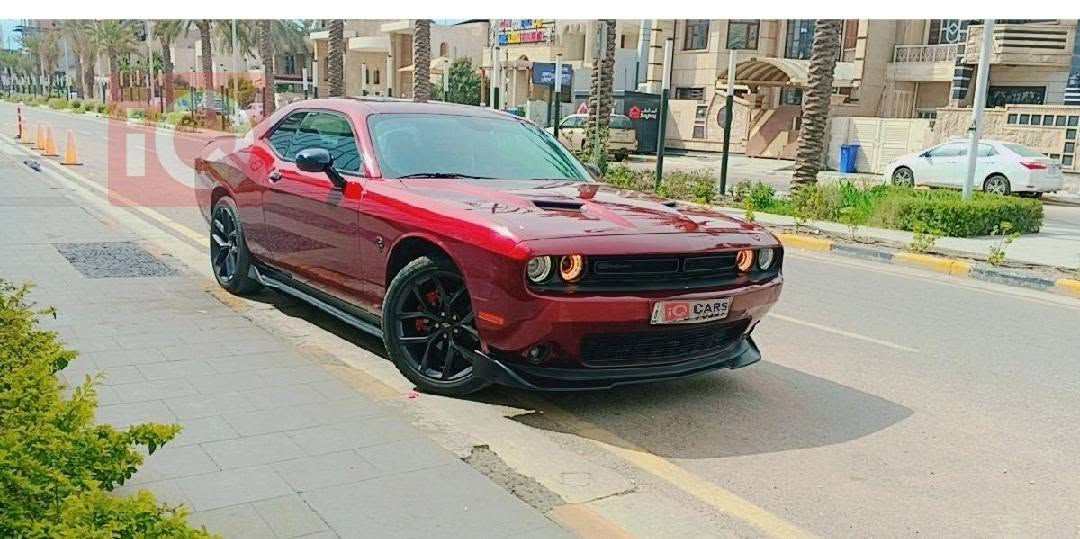 2023 Dodge Challenger SXT BLACK TOP
دودج تشالنجر 2023 SXT BLACK TOP 
الحادث : وارد امريكي ( جاملغ خلفي) بجم كبس ايرباكات سليمه
رقم اربيل دخول جديد ترقيم جديد وبأسمي شرط تحويل 
المحرك : 3600/V6 
ناقل الحركة : اوتو
المسافة المقطوعة :9500 مايل  يعني زيرو
اللون : كرزي مميز  
تفاصيل والمواصفات : 
* مواصفات SXT  BLACK TOP
* سلايت
* تحكم ستيرن 
*كشن كهربائي 
*نظام كار بلاي
. تشيغل عن بعد
بصمة عدد 2
* بصمه 
* كامرة دوارة
*حجر البيئة الاصلي 
*ويل بلاك توب 18 الأصلي 
*السيارة لا داخلة سريفس ولا مبرمجة بوضع الوكالة مال جناي 
السعر:  20.500$ 
وبيهة مجال 
مكان السياره:  اليرموك
للاستفسار 
***********
