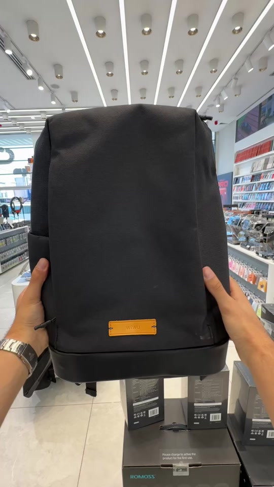#wiwu #bag  🔆خدمة الاقساط متوفرة بتطبيق سوبر كي (الجني )الموطنة رواتبهم على مصرف الرافدين  🚗توصيل إلى كافة أنحاء العراق 🇮🇶 ‏‎ 🕒 أوقات العمل: جميع ايام الاسبوع 9:00 صباحاً الى 12:00 ليلاً عدا الجمعة 3:00 ظهراً الى 12:00 ليلاً ‏‎📍 الموقع: ‏‎المنصور، شارع مول بابليون، بالقرب من أقواس مطعم الساعة. ‏‎📞 رقم المبيعات: *********** رقم الواتساب : *********** ‏‎نحن هنا لخدمتك في أي وقت🌟
