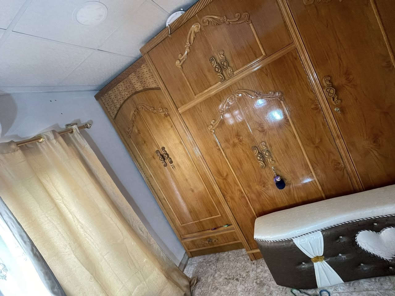 غرفه نوم للبيع مستعمله لمده شهر واحد لاستفسار تصال ***********بسعرًمناسب
