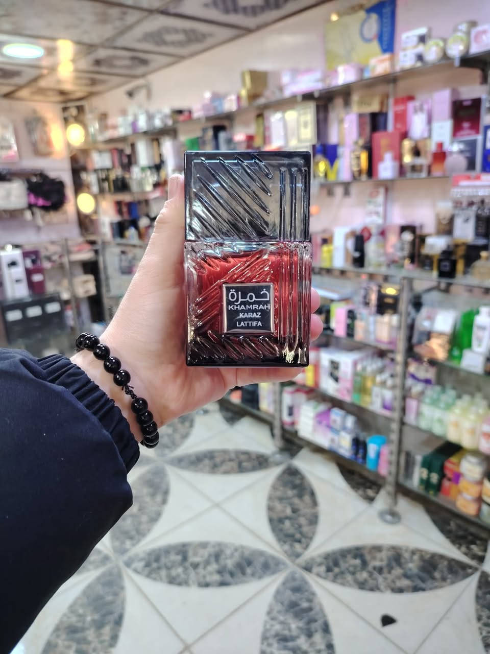 يعلن محل حمودي عطور سامراء  عن بيع انواع  ماركات العطور زورونا تجدون الافضل وبااسعار جيده العنوان 🛍سامراء تقاطع الحداحده خلف مستشفى الهادي  🛍*********** حذيفه للعطور
